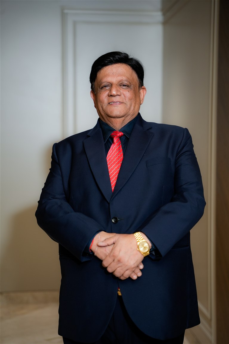 Rajeshkumar Sankla — Chairman & Managing Director, Siddhivinayak Groups